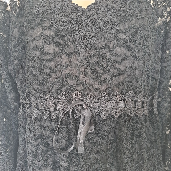 Italian Tempation Black Lace Top - Picture 7 of 9